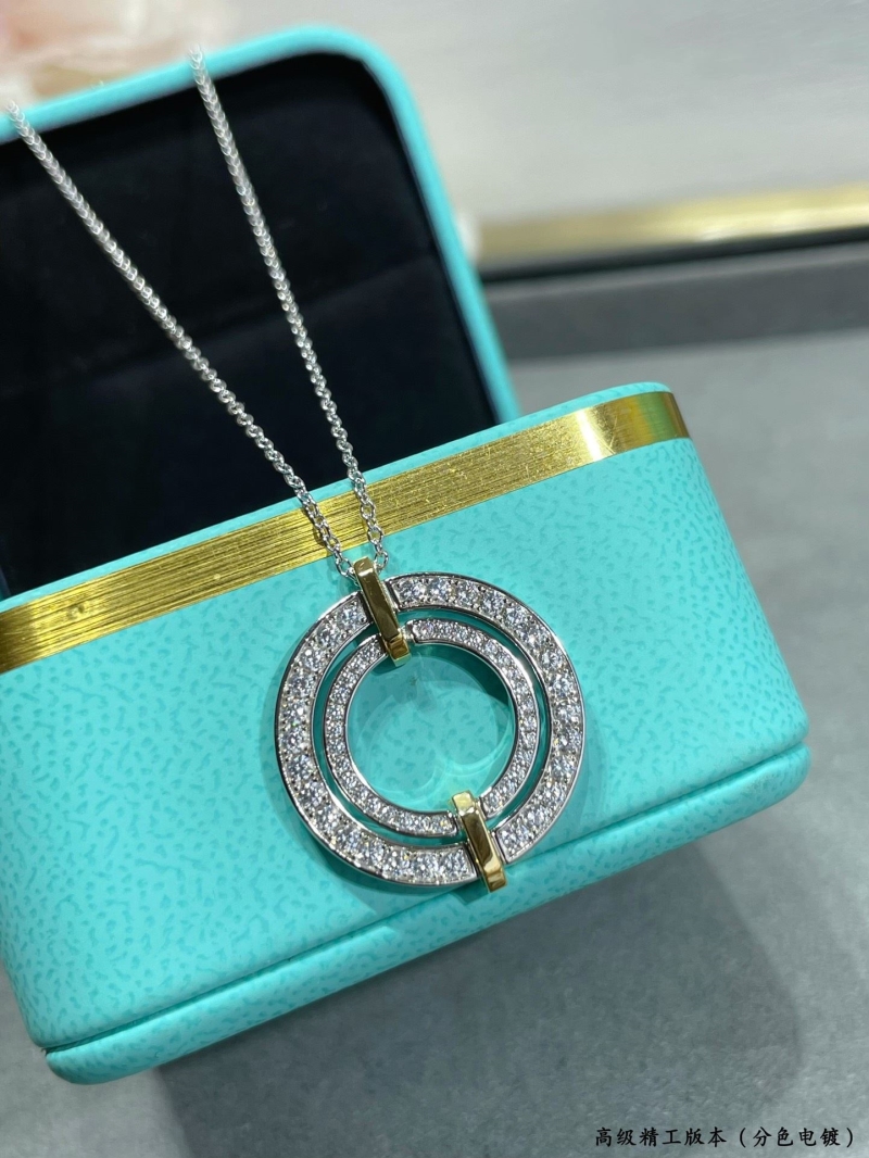 T*f*ny necklaces